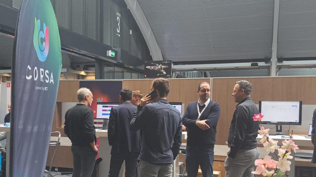 Gesprekken tussen bezoekers en BCT'ers tijdens LIVE!2026 over de Corsa Workspace
